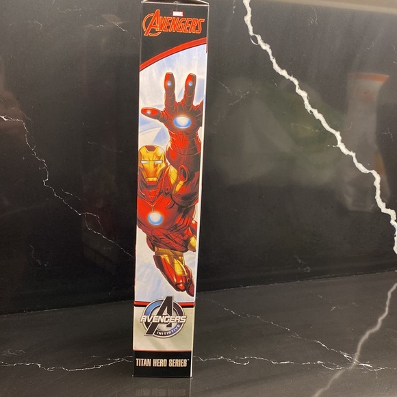 Iron Man Marvel Avengers toy Titan Hero Series Hasbro NWT - Picture 6 of 6